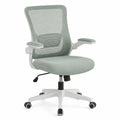 Silla de oficina ergonómica con respaldo de malla verde menta asiento acolchado base blanca con ruedas y reposabrazos abatibles