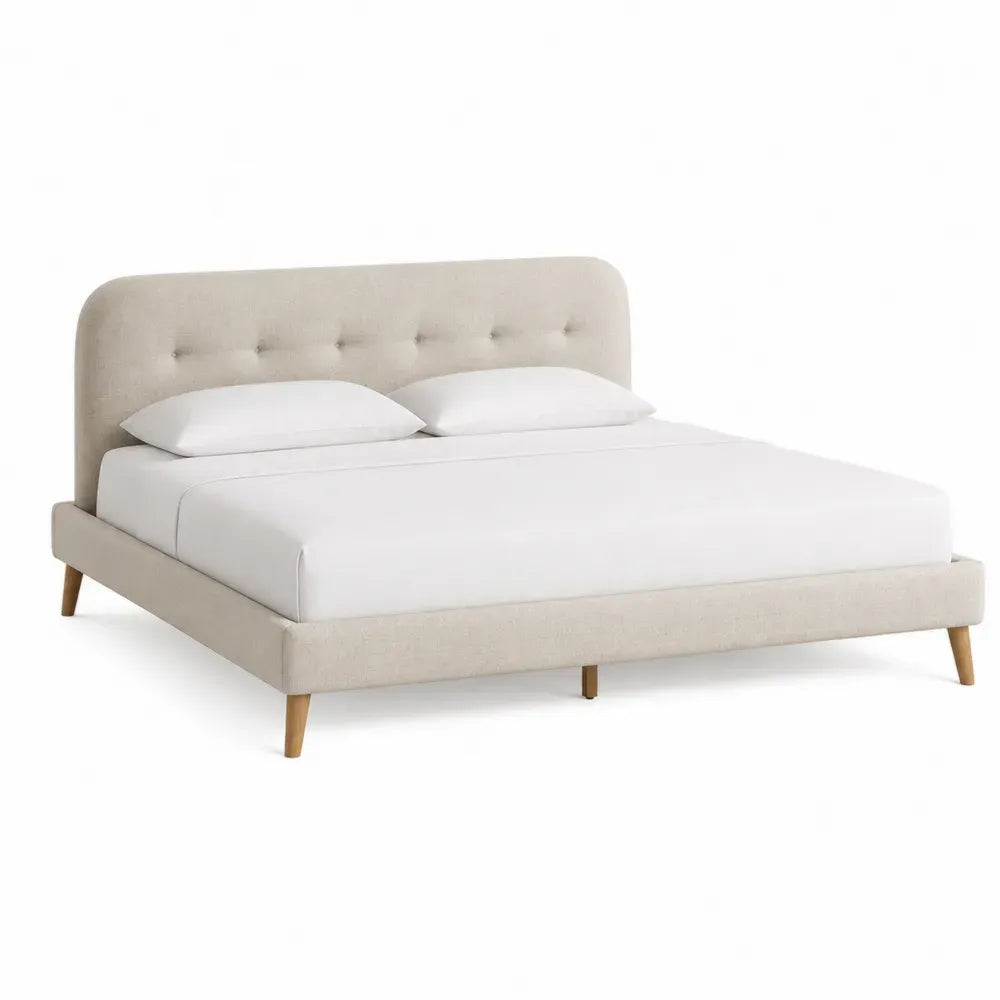 Cama doble tapizada estructura madera de ingeniería color beige patas de madera natural dimensiones no especificadas